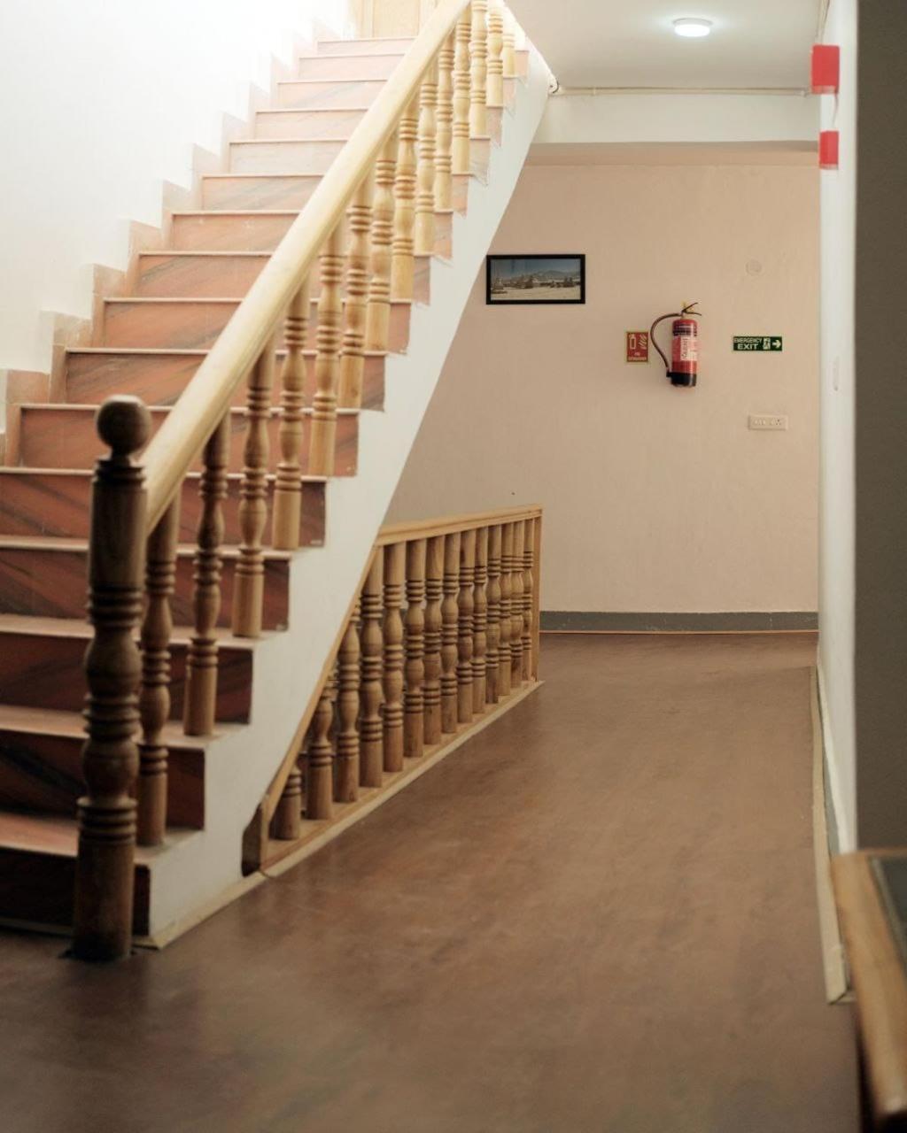 Hotel Lonchay Residency ليه المظهر الخارجي الصورة