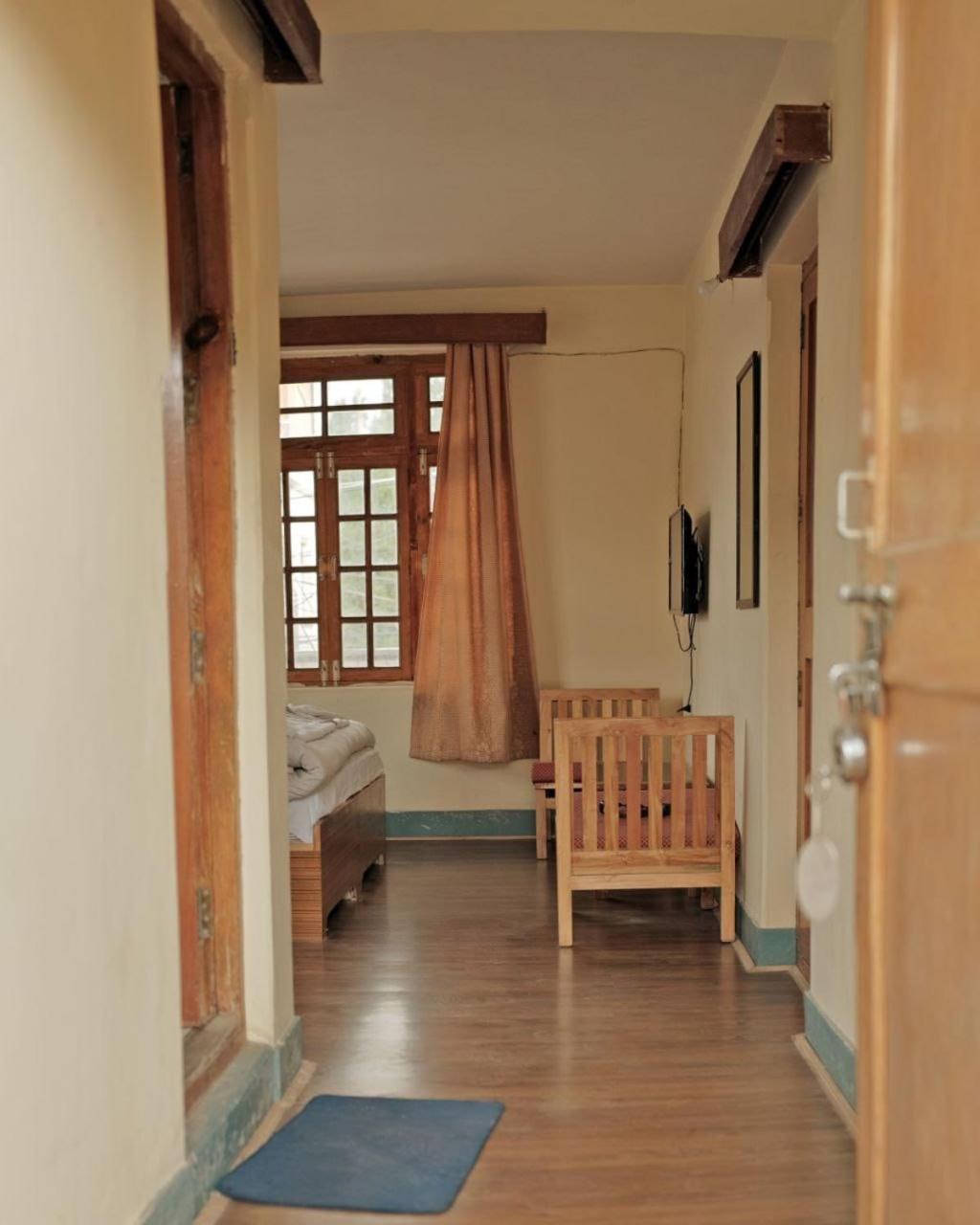 Hotel Lonchay Residency ليه المظهر الخارجي الصورة
