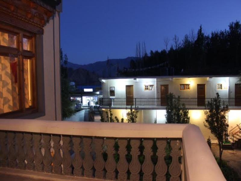Hotel Lonchay Residency ليه المظهر الخارجي الصورة